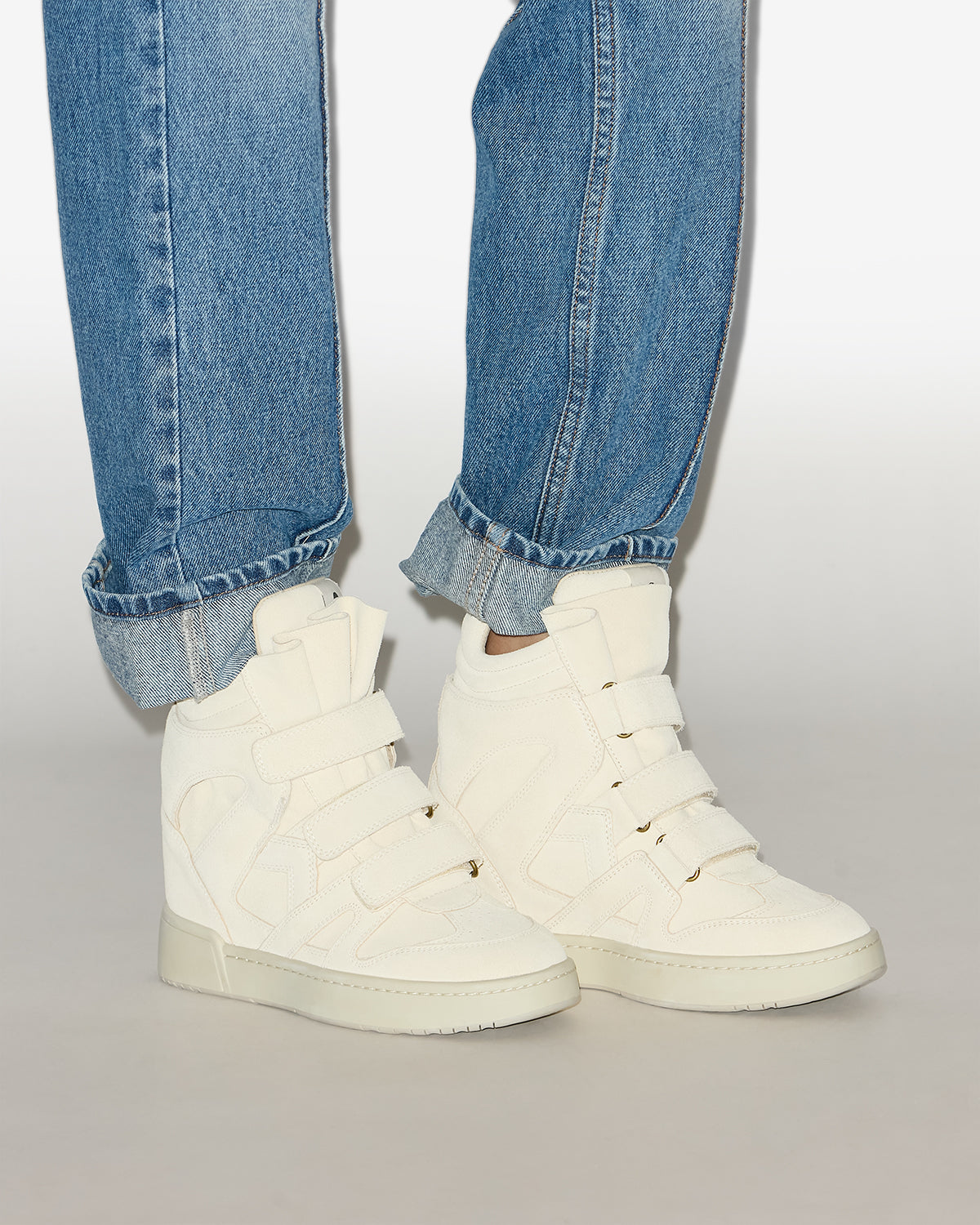 IM3 SNEAKERS